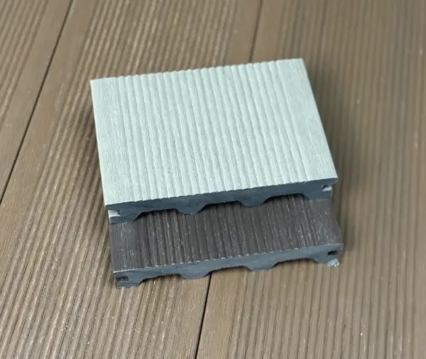 Rodapés para decks sintéticos de exterior