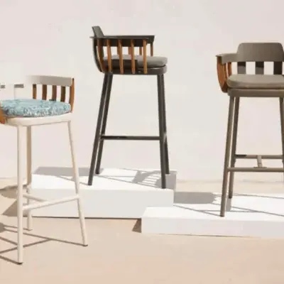 NAO outdoor stools